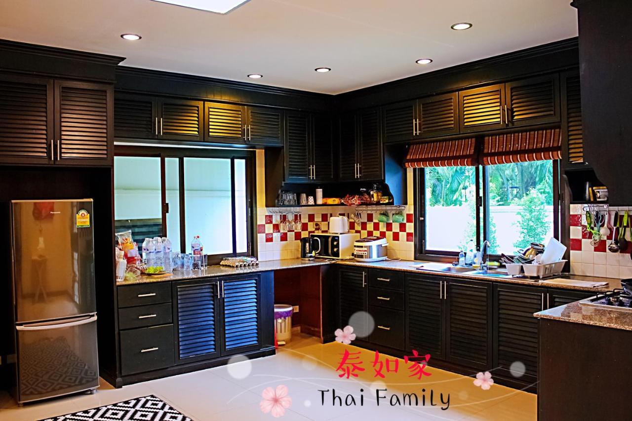 Thai Family Rawai Swimming Pool Villa Hotel Extérieur photo
